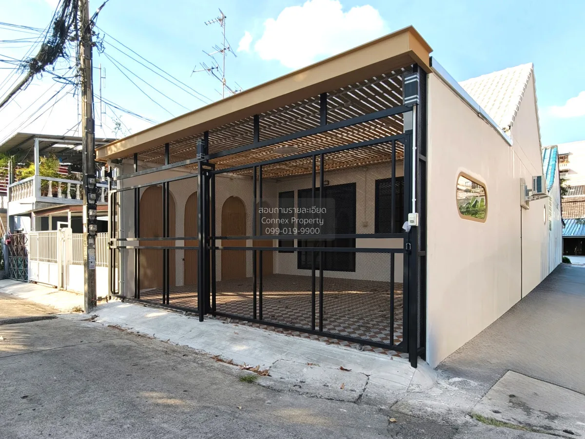 For Sale Townhouse/Townhome  , Tho Rung Soi Nawamin 111 , corner  1