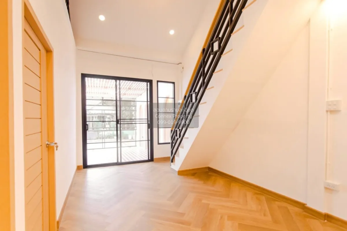 For Sale Townhouse/Townhome  , Tho Rung Soi Nawamin 111 , corner 