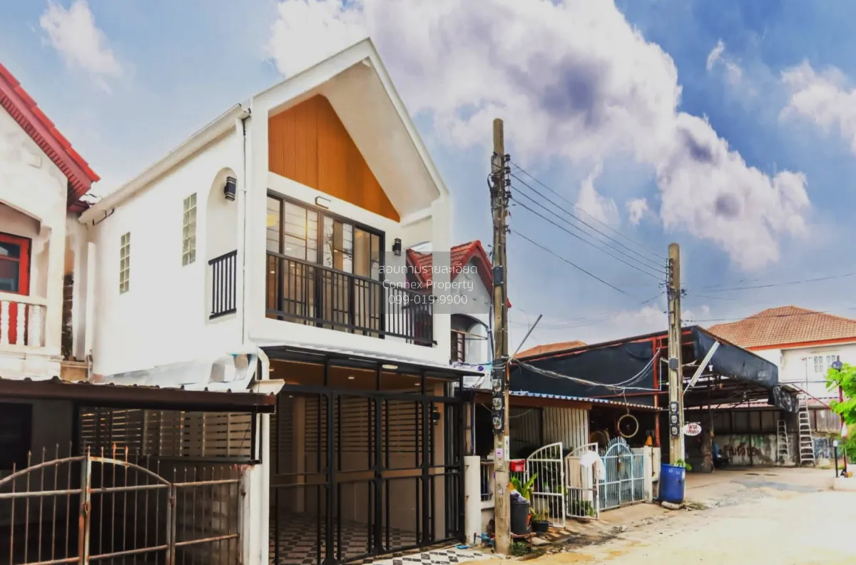 For Sale Townhouse Prasert Manukit 29 , newly renovated , Nawamin 1