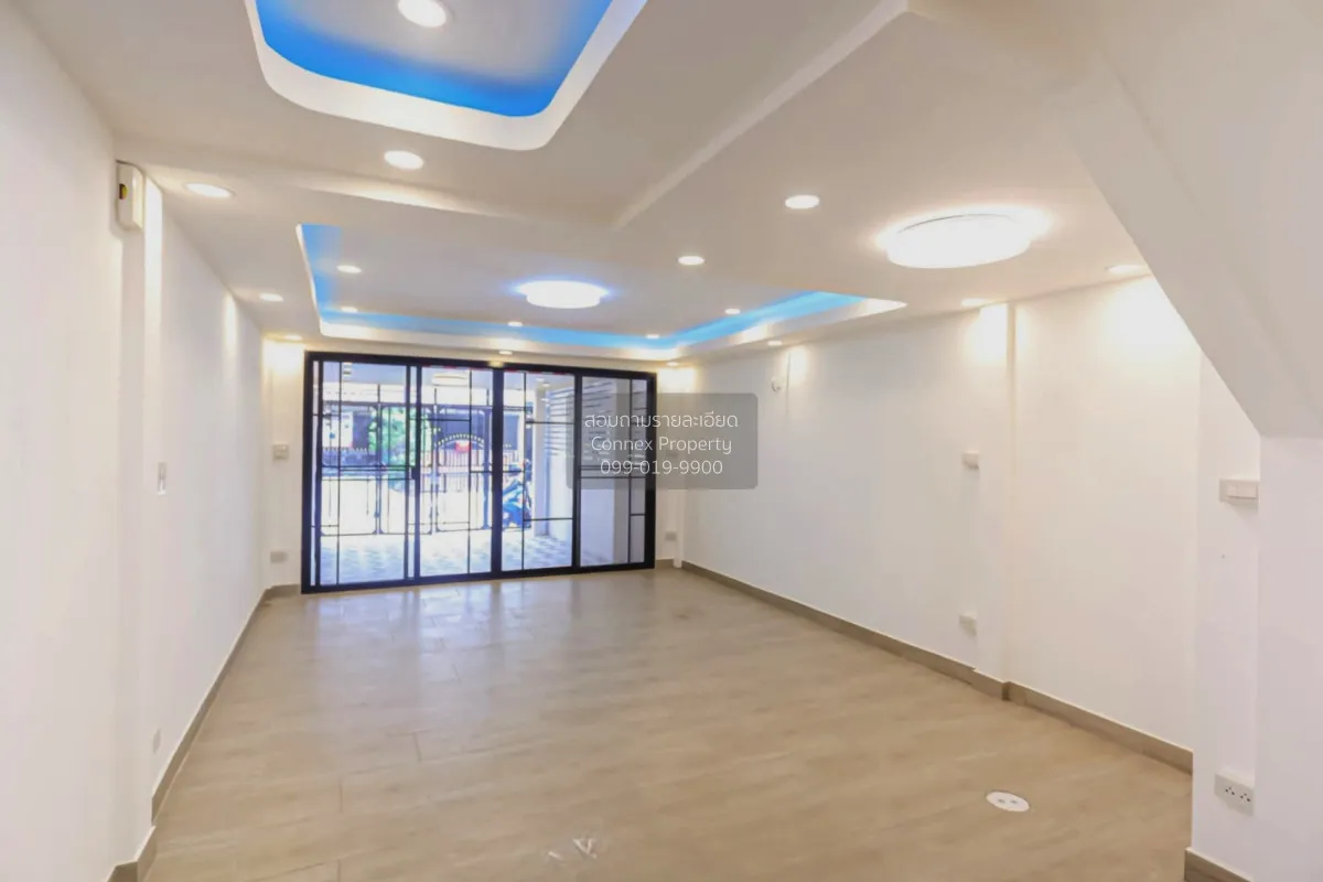 For Sale Townhouse Prasert Manukit 29 , newly renovated , Nawamin 2