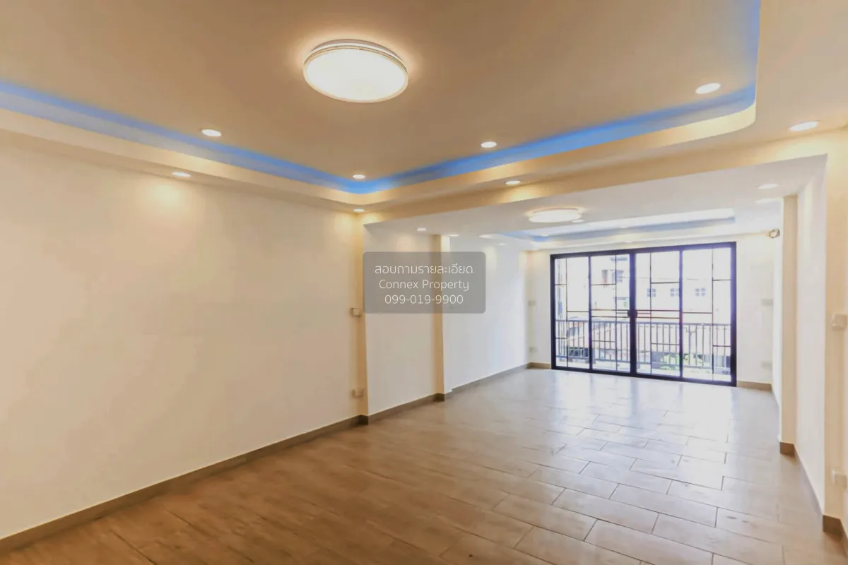 For Sale Townhouse Prasert Manukit 29 , newly renovated , Nawamin