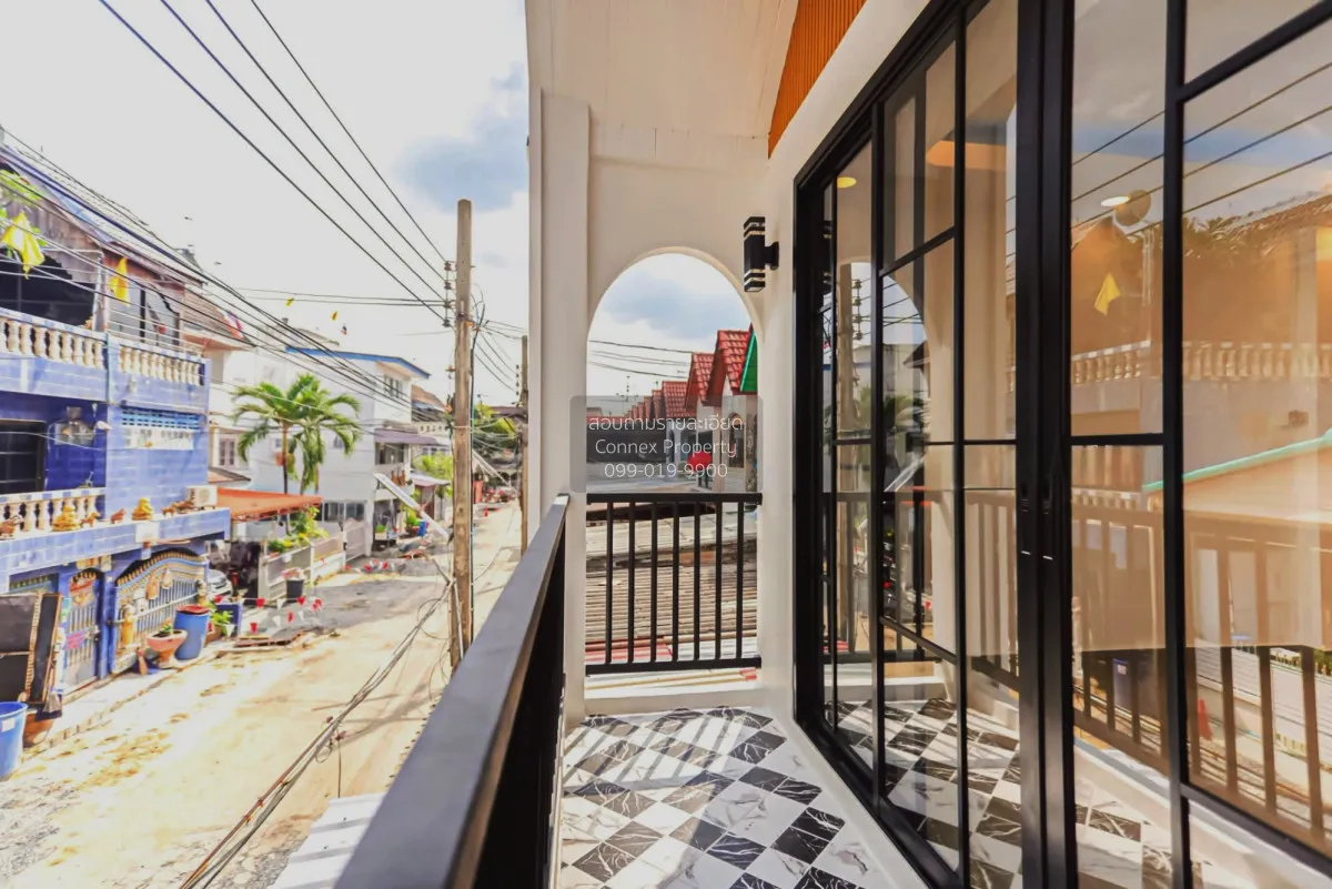 For Sale Townhouse Prasert Manukit 29 , newly renovated , Nawamin