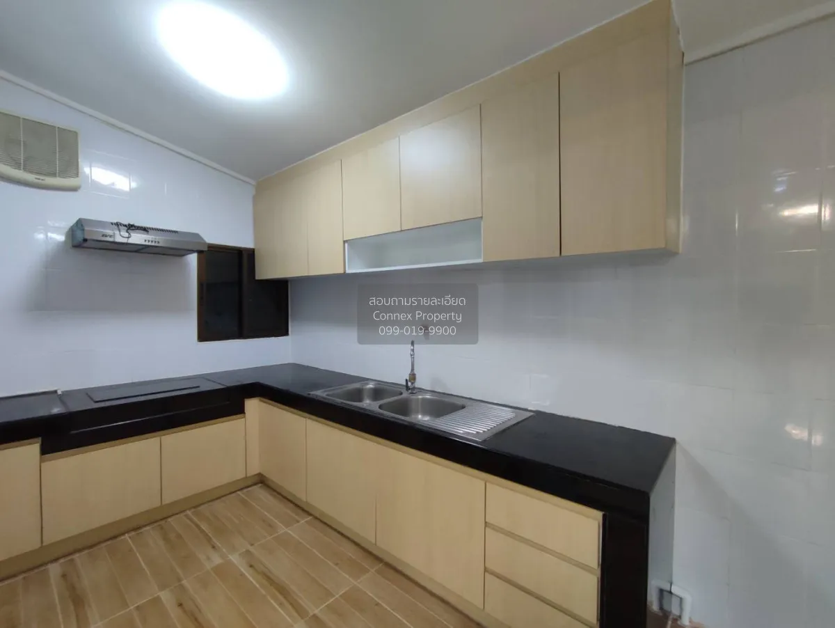 For Sale Townhouse/Townhome  , Pruksa Ville 68 Rama 2 , corner un 4