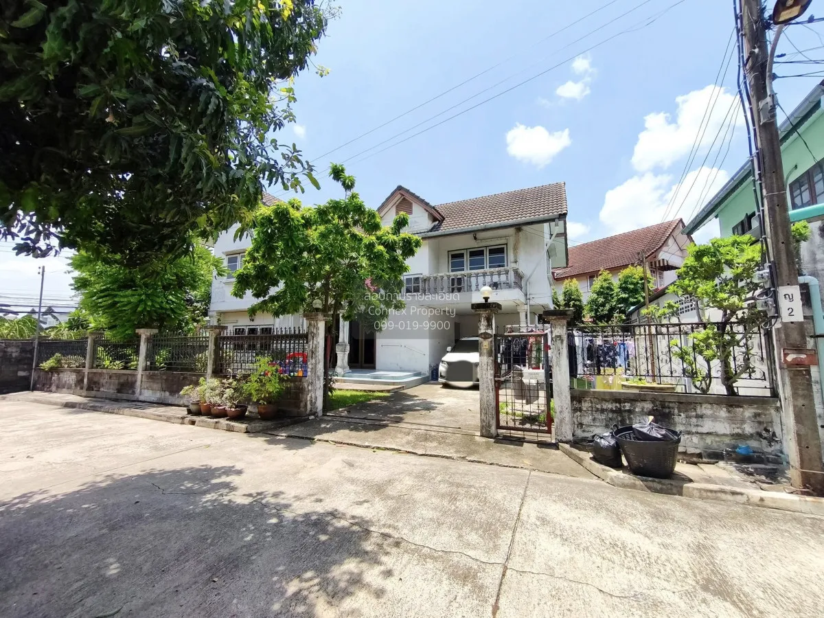 For Sale Baan Kritsada Nakhon 12 , corner unit , wide frontage ,  3