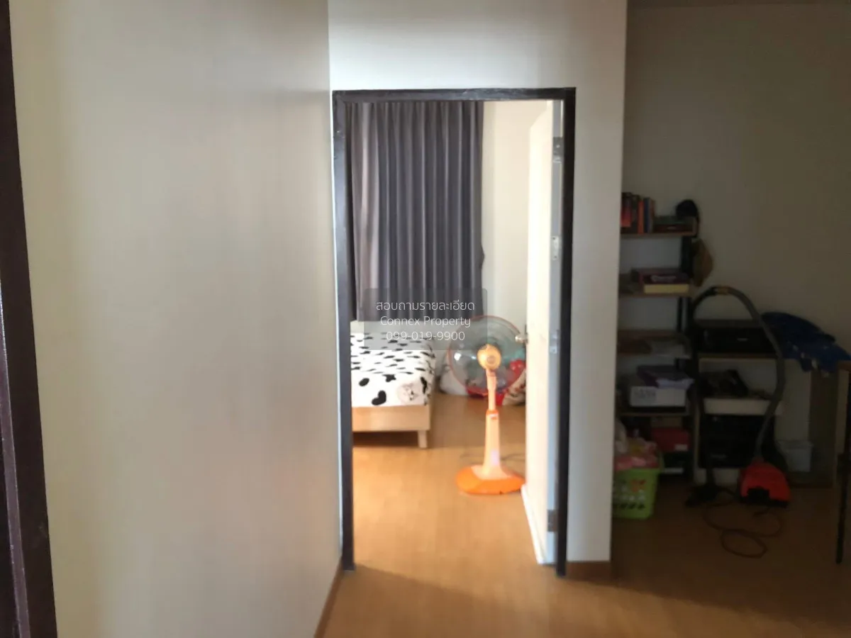 For Sale 3-story townhome, corner unit, outside the project. , Kh