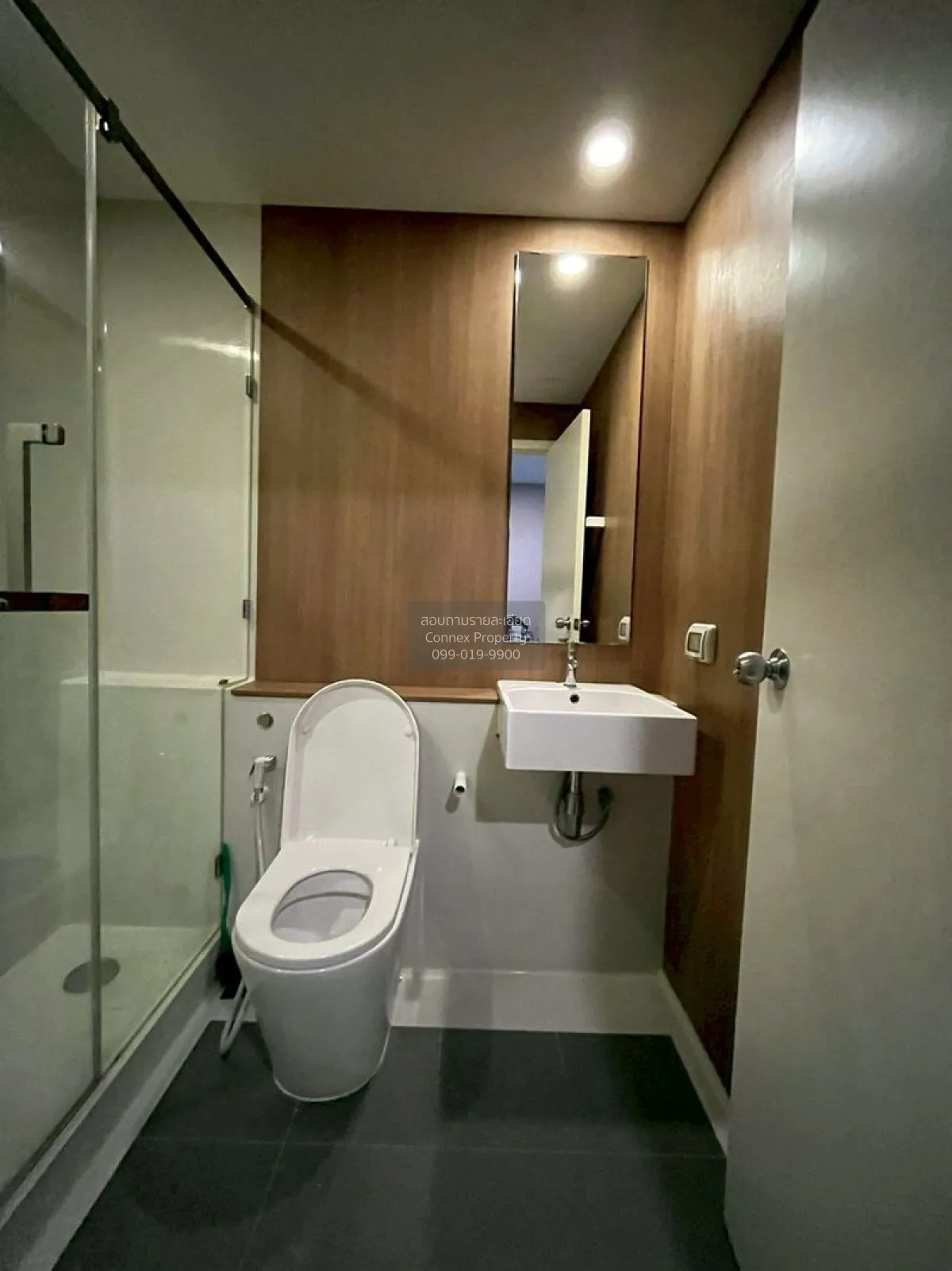 ขายคอนโด  บลอสซั่ม คอนโด แอท สาทร - เจริญราษฎร์ BTS-สุรศักดิ์ ทุ่