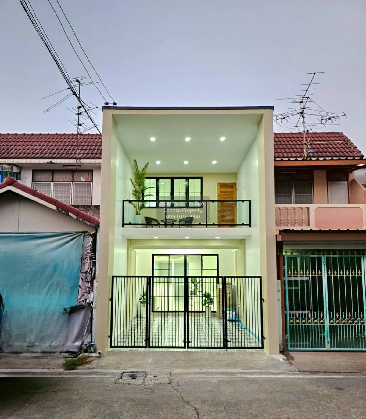 For Sale Townhouse/Townhome  , Baan Prapin 3 , newly renovated ,  1