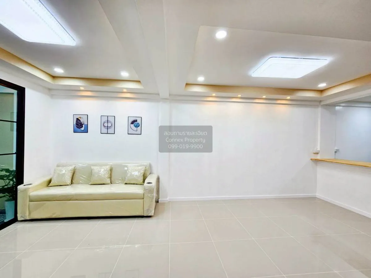 For Sale Townhouse/Townhome  , Baan Prapin 3 , newly renovated , 