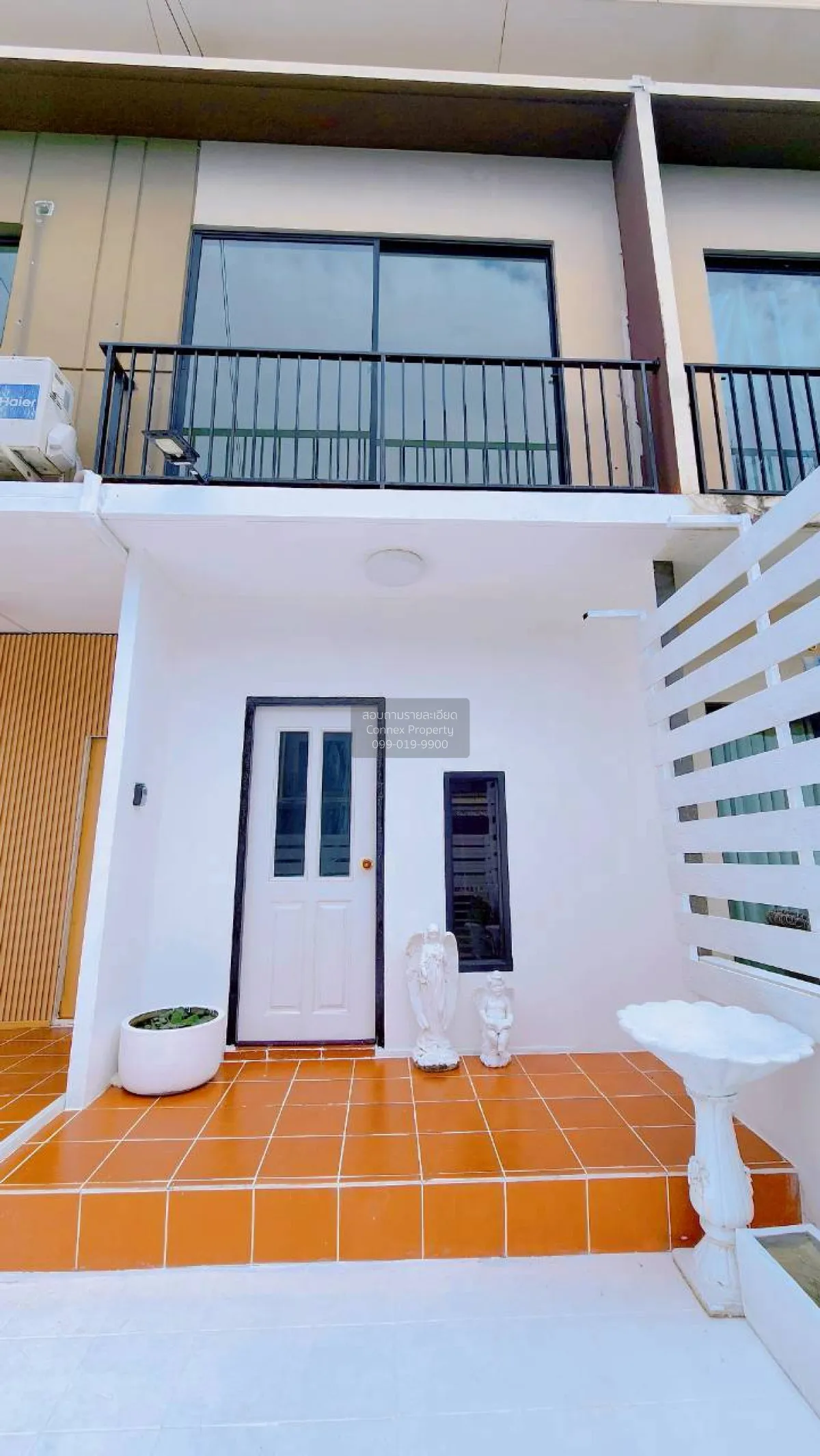 ขายทาวน์เฮ้าส์/ทาวน์โฮม  เดอะ คอนเนค วงแหวน - รามอินทรา 2 แสมดำ เ 2