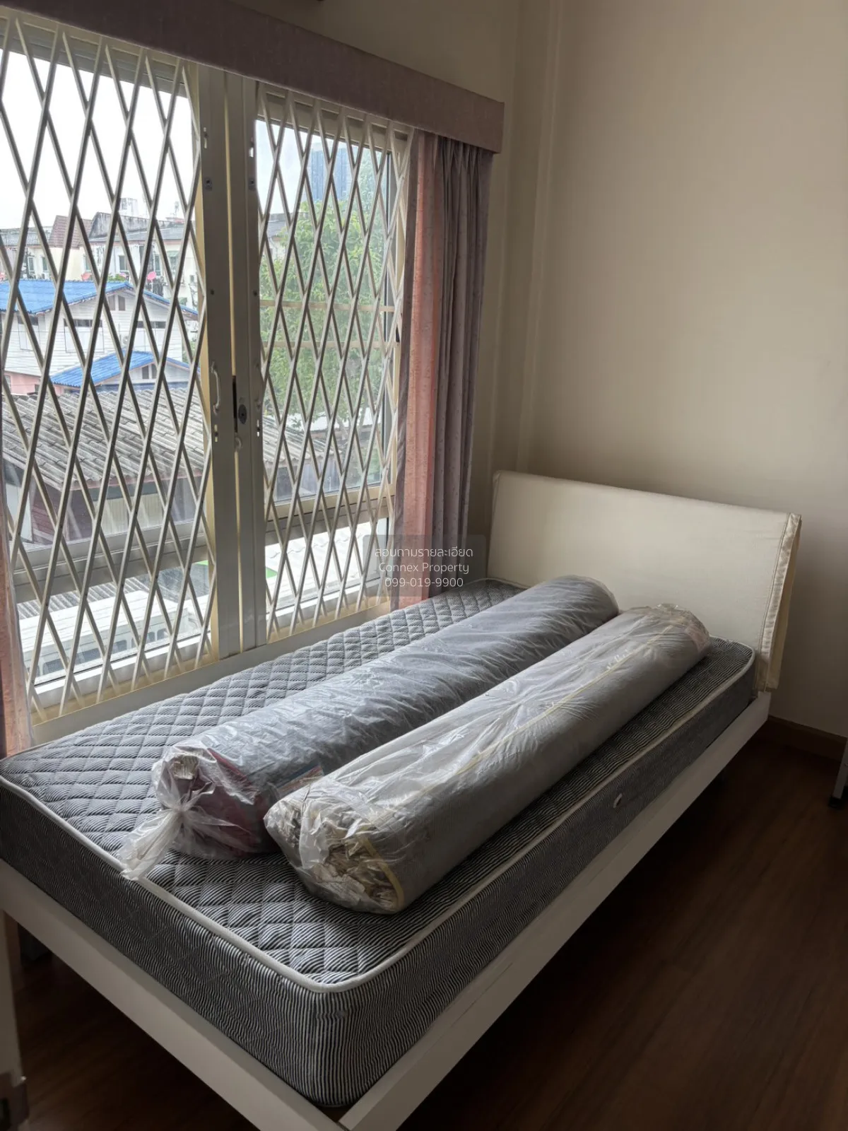 For Sale Townhouse/Townhome  , Baan Klang Muang The Royal Monaco 