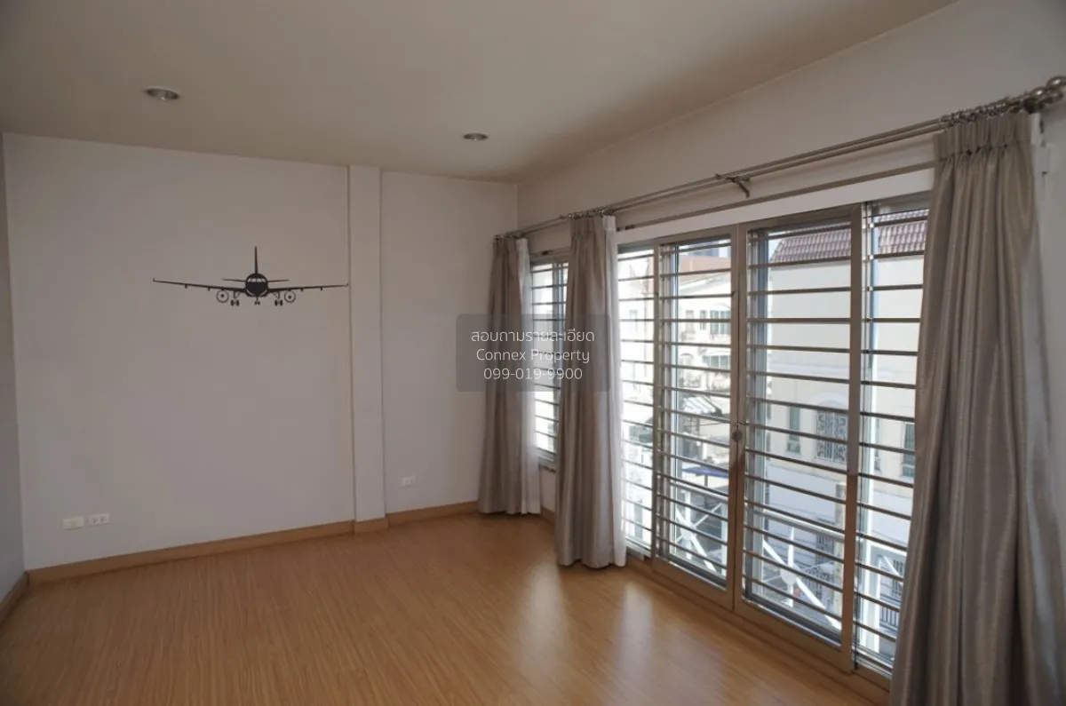 ขายทาวน์เฮ้าส์/ทาวน์โฮม  บ้านกลางเมือง โมนาโค ศรีนครินทร์ รีโนเวท