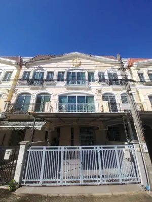 ขายทาวน์เฮ้าส์/ทาวน์โฮม  บ้านกลางเมือง โมนาโค ศรีนครินทร์ รีโนเวทใหม่ สวนหลวง เขต สวนหลวง กรุงเทพ CX-143070