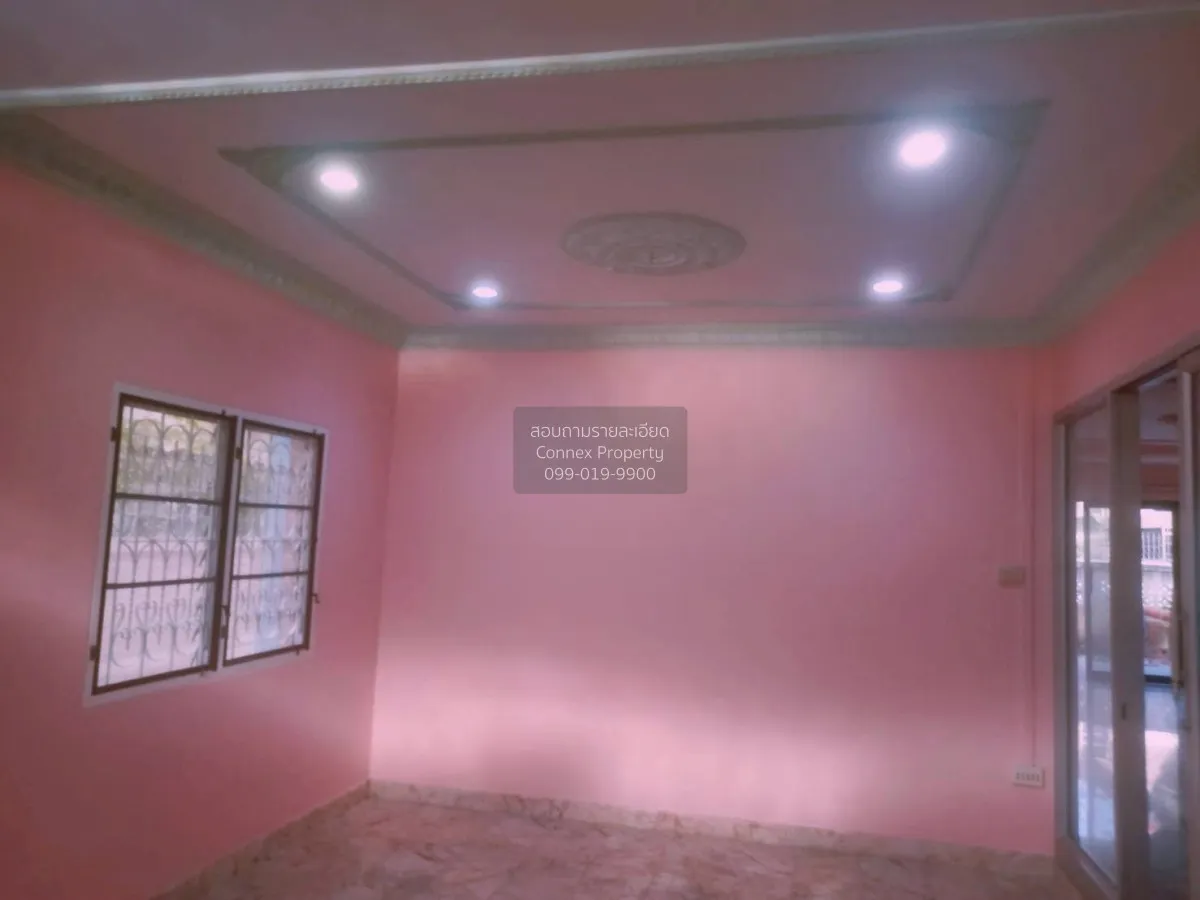 เช่าทาวน์เฮ้าส์/ทาวน์โฮม  ช. รุ่งเรือง 6 หน้ากว้าง รีโนเวทใหม่ บา