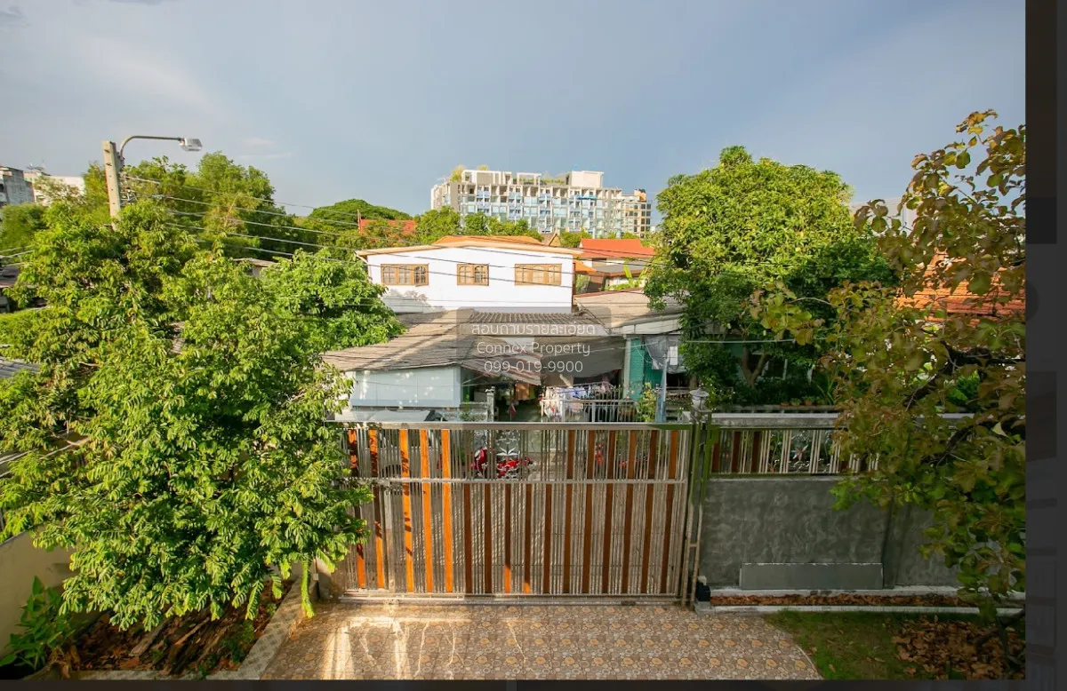 For Sale Teak house  , newly renovated , Sam Saen Nok , Huai Khwa