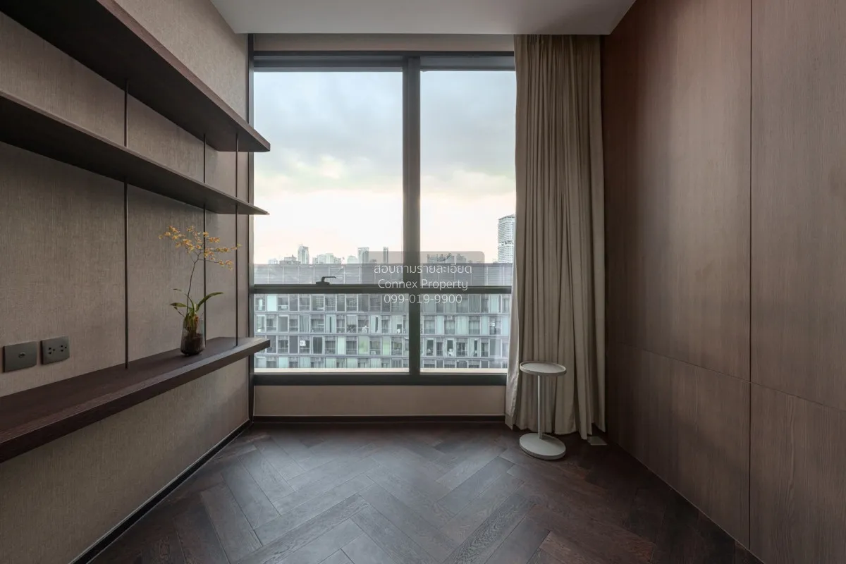 For Sale Condo , The Esse Sukhumvit 36 , nice view , corner unit 