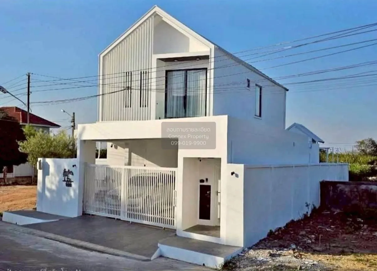 For Sale House , Nakarin Garden Village Romklao 19/1 , wide front 1