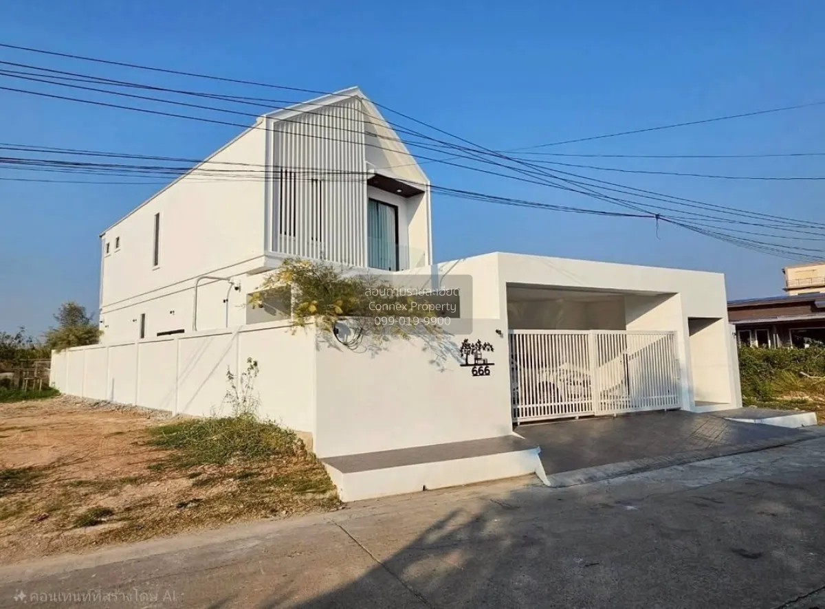 For Sale House , Nakarin Garden Village Romklao 19/1 , wide front 2