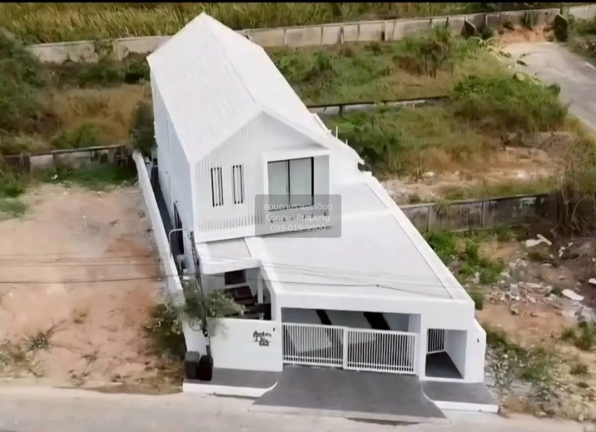 For Sale House , Nakarin Garden Village Romklao 19/1 , wide front 4