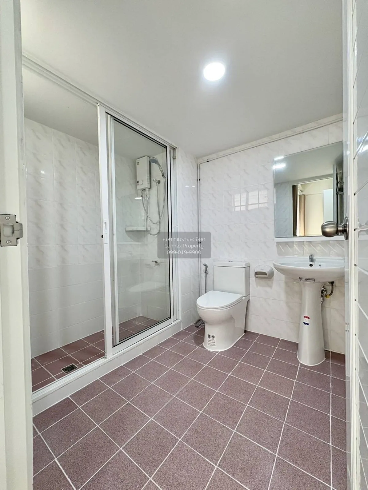 For Sale Condo , Ratchada City Condo , newly renovated , MRT-Huai