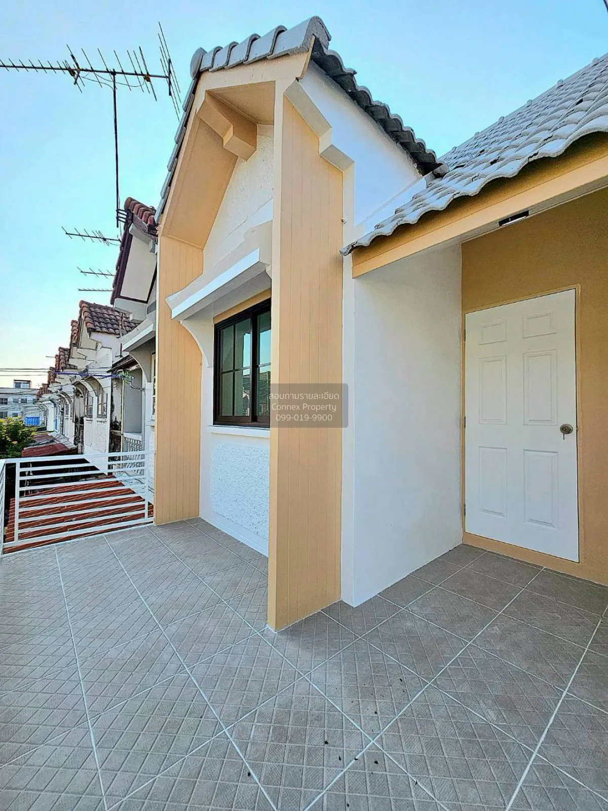 ขายทาวน์เฮ้าส์/ทาวน์โฮม  บัวทองธานี รีโนเวทใหม่ บางบัวทอง บางบัวท