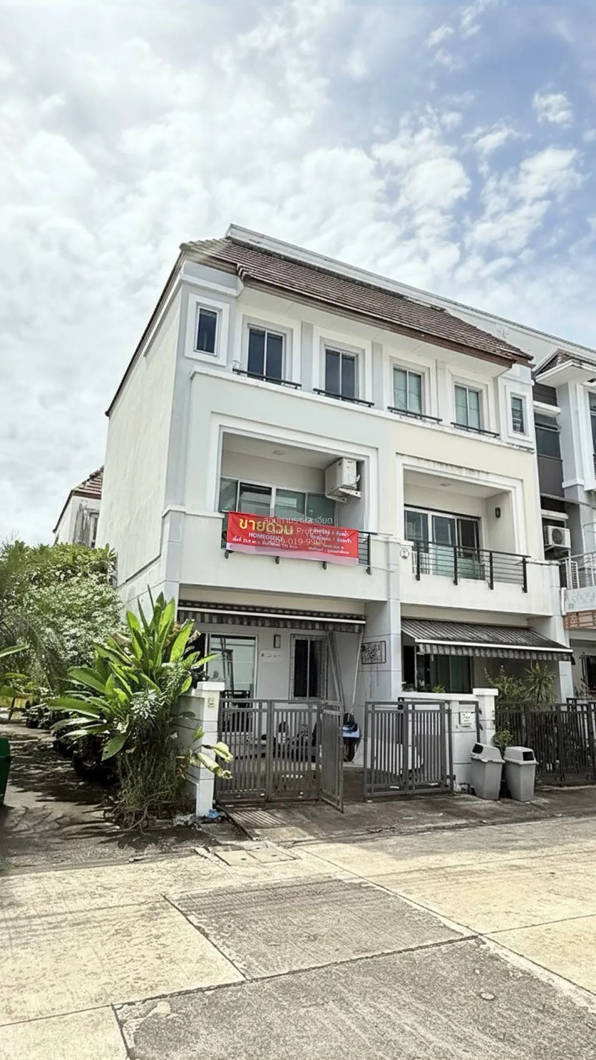 For Sale Townhouse/Townhome  , Baan Klang Muang The Royal Monaco  1