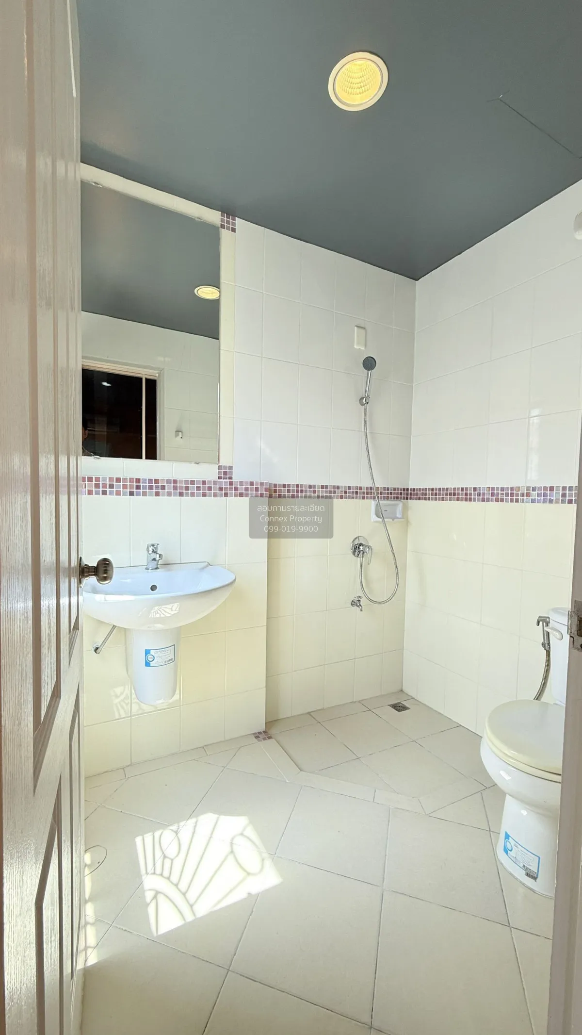 For Sale Townhouse/Townhome  , Baan Klang Muang The Royal Monaco 