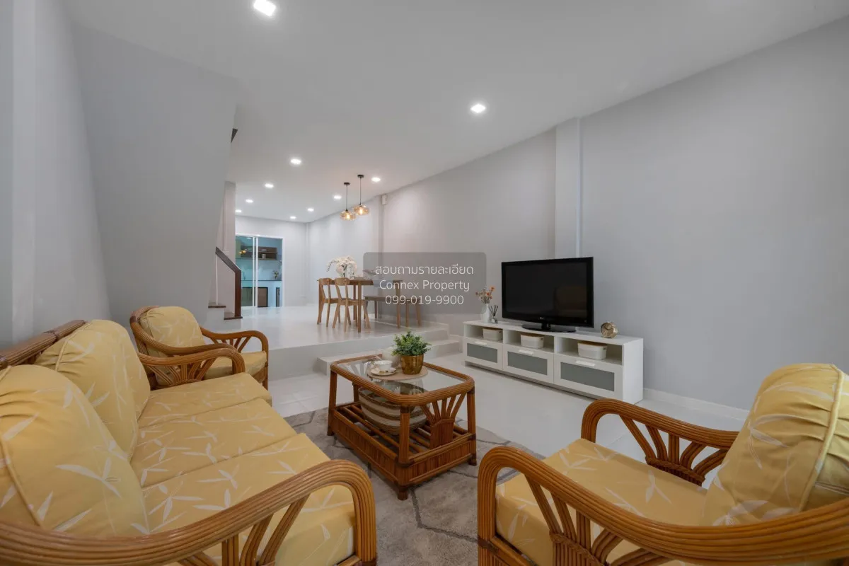 ขายทาวน์เฮาส์วัชรพล 2 ชั้น  หน้ากว้าง รีโนเวทใหม่ ท่าแร้ง เขต บาง 3