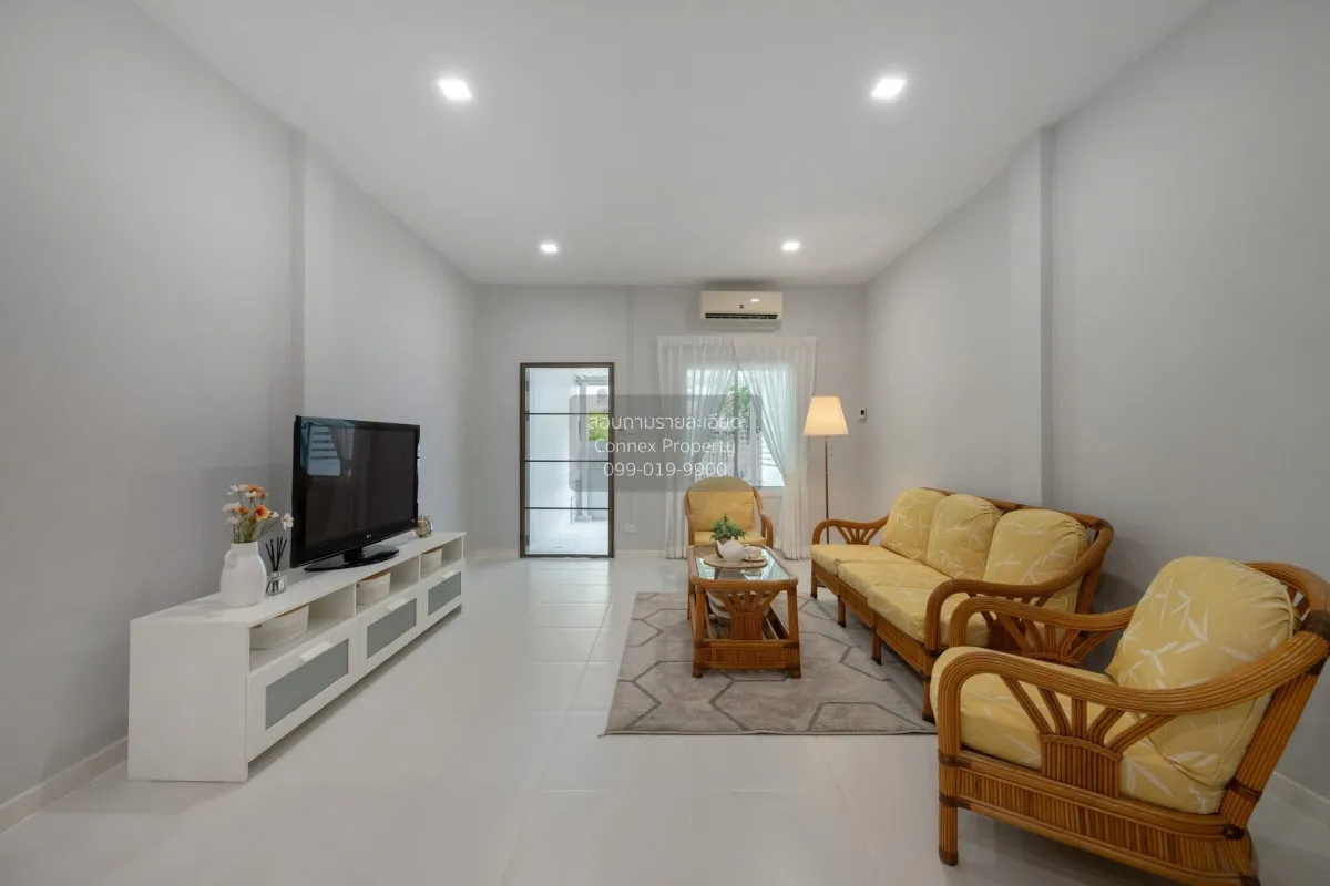 ขายทาวน์เฮาส์วัชรพล 2 ชั้น  หน้ากว้าง รีโนเวทใหม่ ท่าแร้ง เขต บาง 4