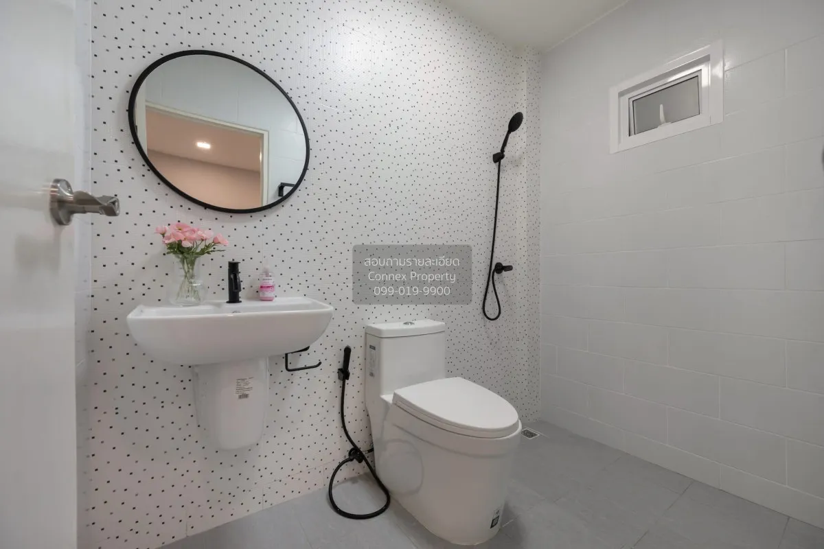 ขายทาวน์เฮาส์วัชรพล 2 ชั้น  หน้ากว้าง รีโนเวทใหม่ ท่าแร้ง เขต บาง