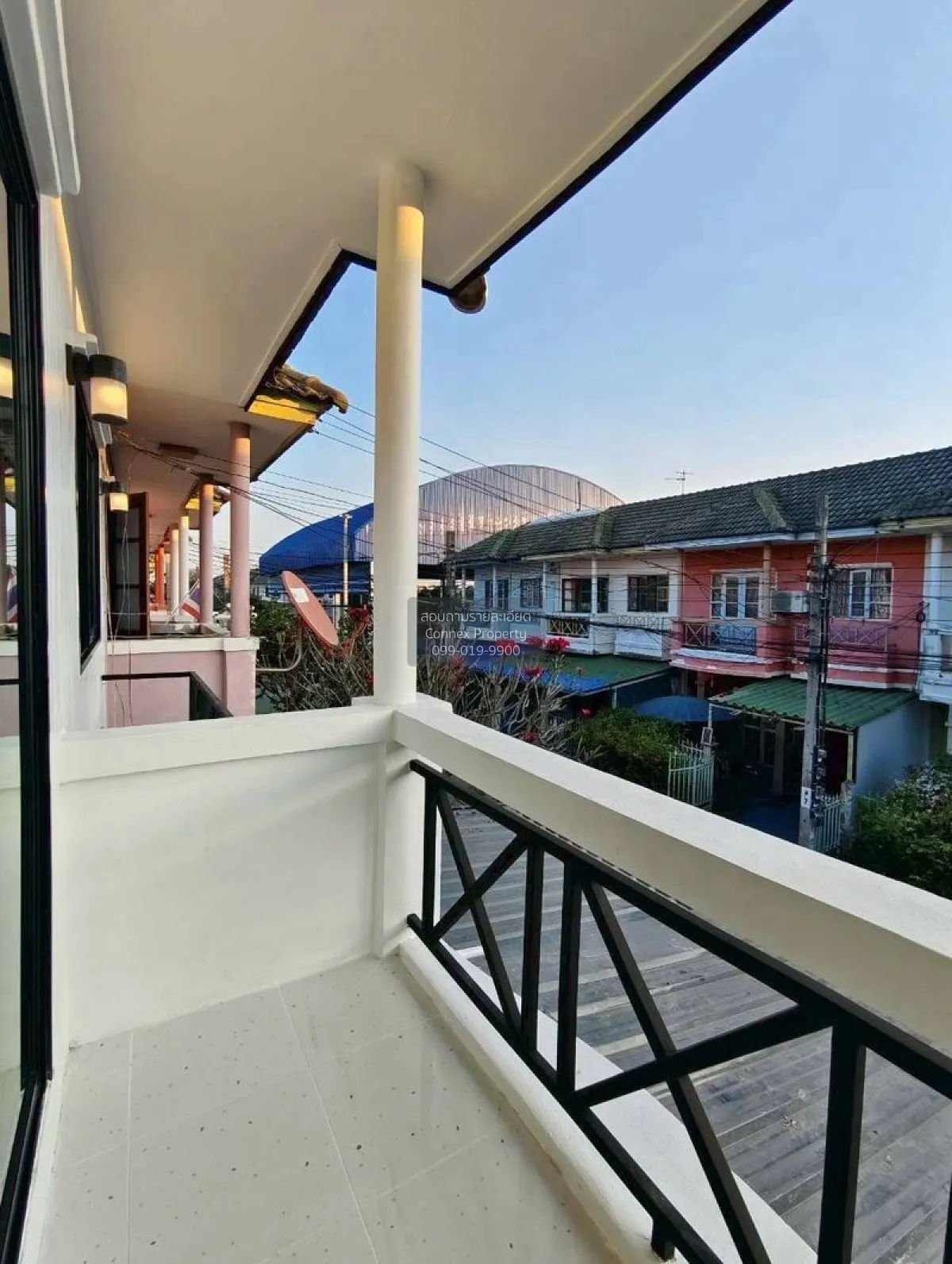 For Sale Townhouse/Townhome  , Ladda Ville 1 - 2 , wide frontage 