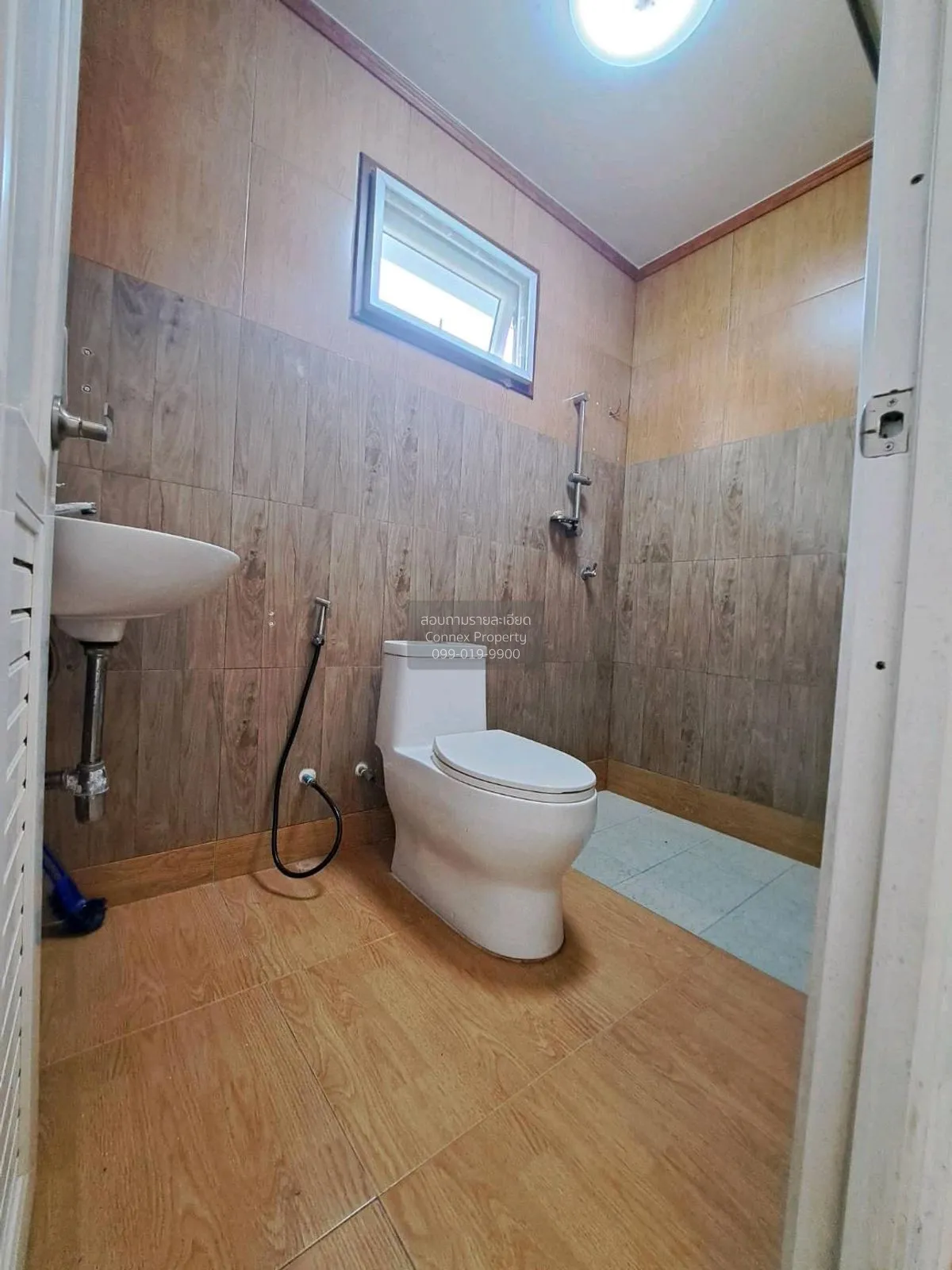 For Sale House , Supalai Parkville Romklao - Suvarnabhumi , newly