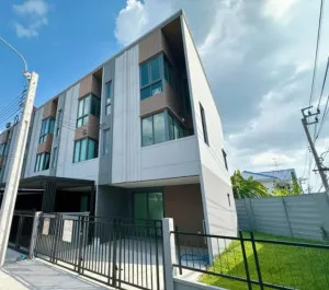 For Sale Townhouse/Townhome  , Baan Klang Muang Suksawat - Rama 3 , corner unit , Thung Khu , Thung Khu , Bangkok , CX-143450