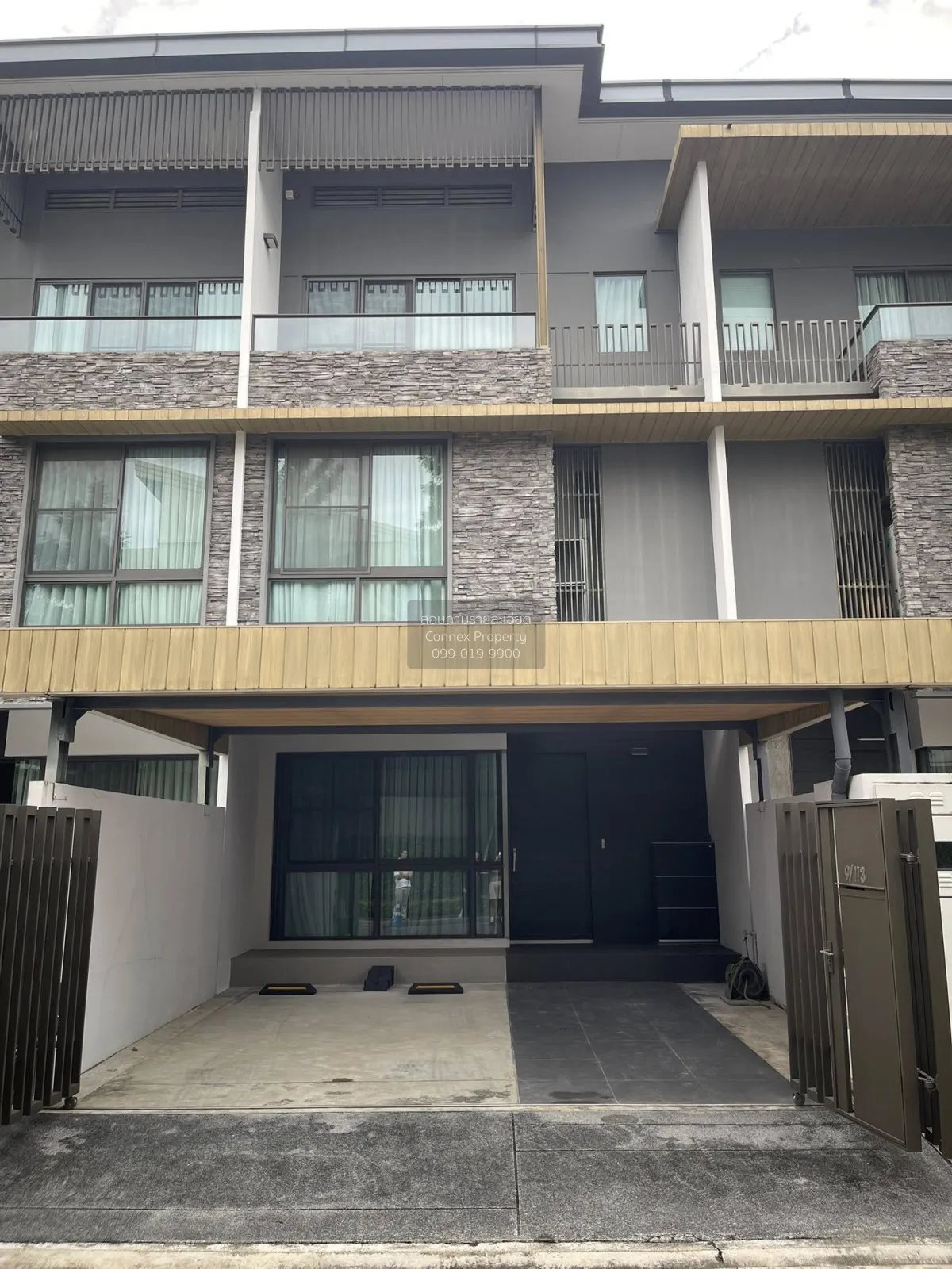 เช่าทาวน์เฮาส์ 2 ชั้น โครงการ เลิศอุบล นาคนิวาส 48  ลาดพร้าว เขต  1