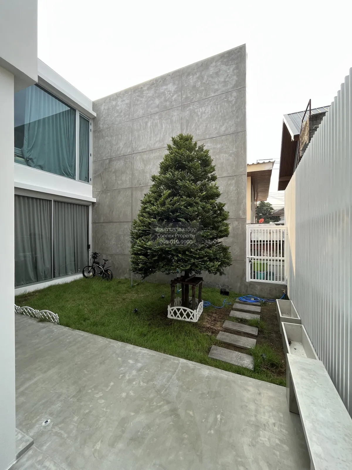 For Rent 2 Storey Single House , Chokchai 4 Soi 50, Yaek 6 , wide