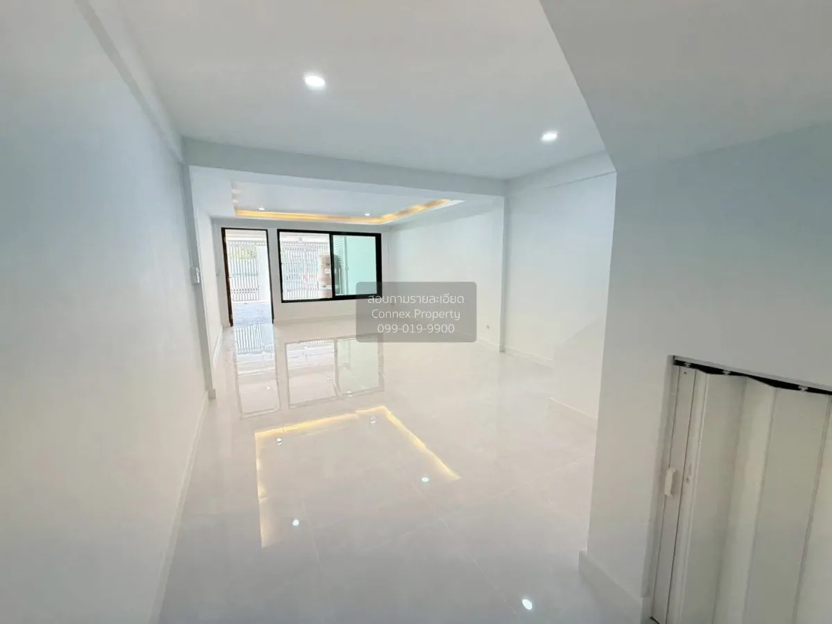 ขายทาวน์เฮาส์ 2 ชั้น ซอยเสนานิคม 1 รีโนเวทใหม่ ลาดพร้าว เขต ลาดพร