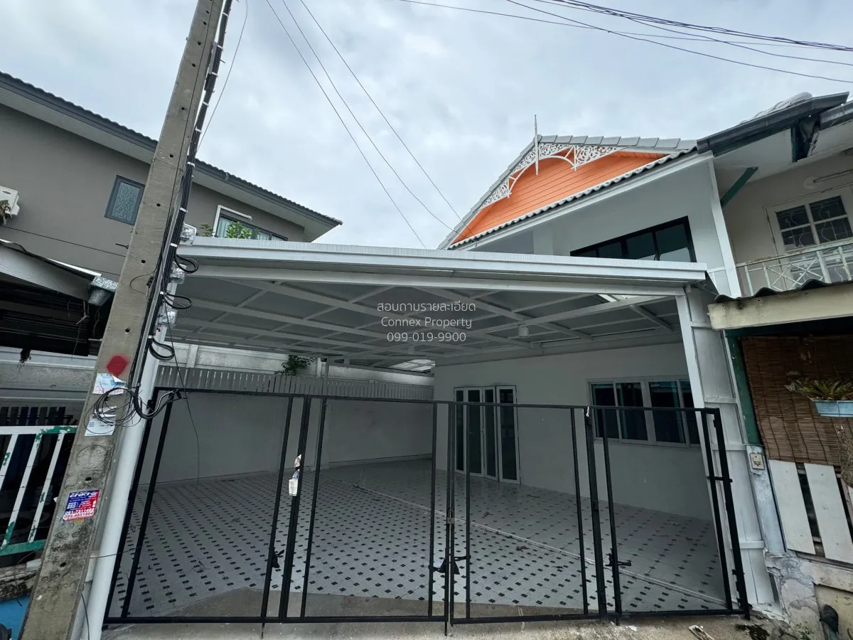 For Sale House , Baan Pruksa 14 A Bangbuathong , wide frontage ,  1