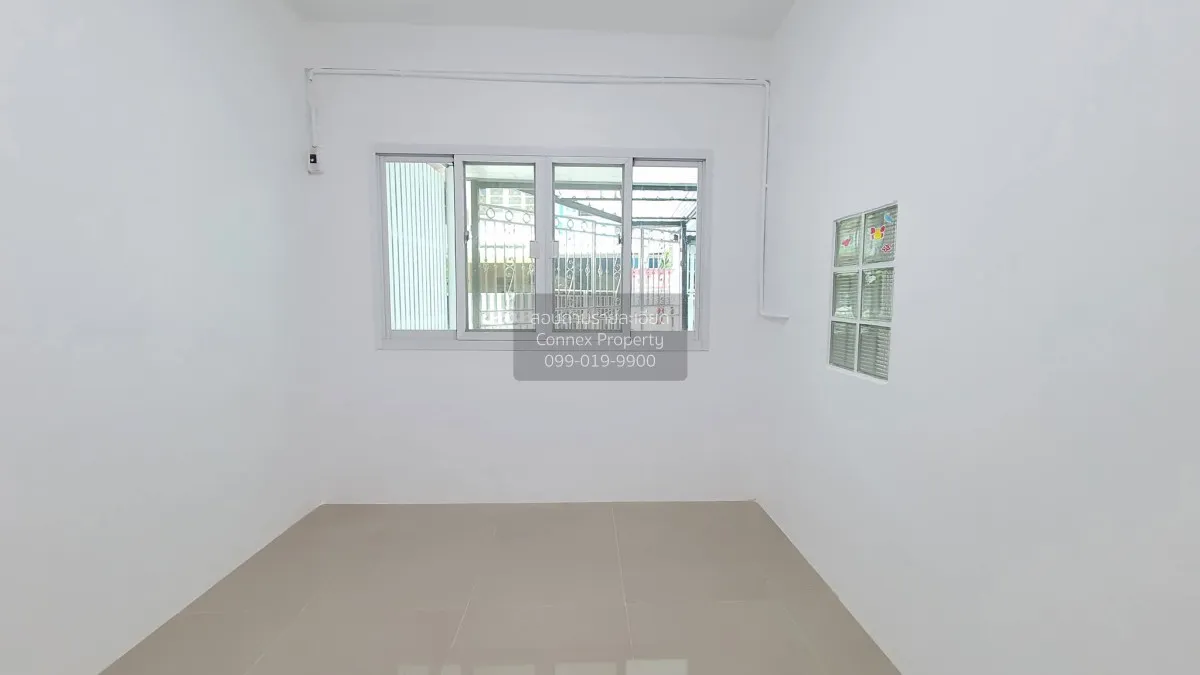 For Sale House , Baan Pruksa 14 A Bangbuathong , wide frontage , 