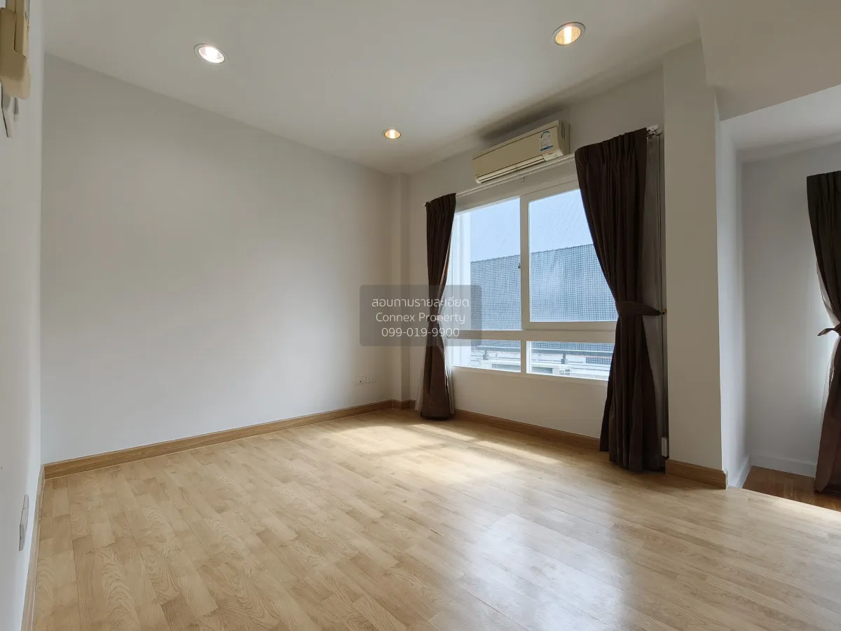 ขายทาวน์เฮ้าส์/ทาวน์โฮม  บ้านกลางเมือง ลาดพร้าว - เสนา 2 หน้ากว้า