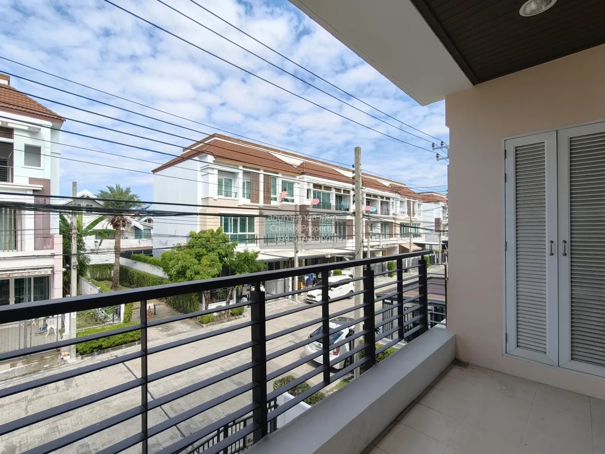 ขายทาวน์เฮ้าส์/ทาวน์โฮม  บ้านกลางเมือง ลาดพร้าว - เสนา 2 หน้ากว้า