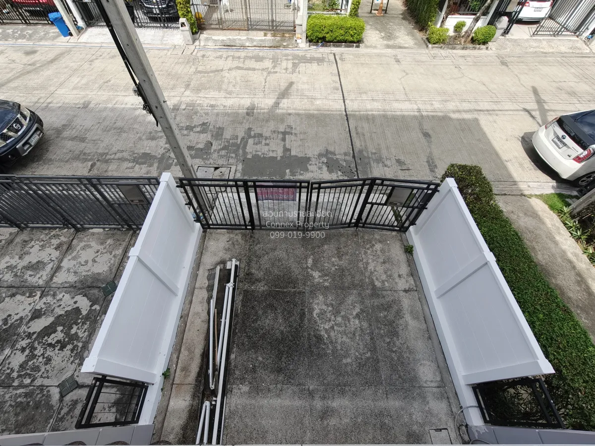 ขายทาวน์เฮ้าส์/ทาวน์โฮม  บ้านกลางเมือง ลาดพร้าว - เสนา 2 หน้ากว้า