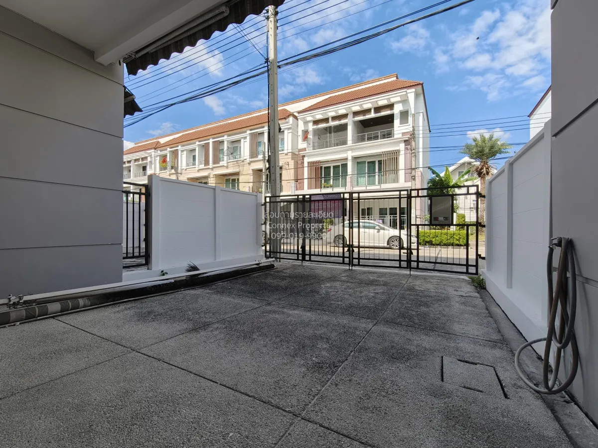 ขายทาวน์เฮ้าส์/ทาวน์โฮม  บ้านกลางเมือง ลาดพร้าว - เสนา 2 หน้ากว้า