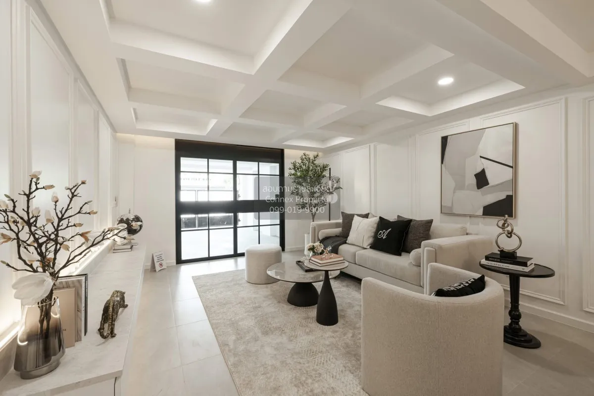 For Sale Varenzia  , newly renovated , Khlong Tan Nuea , Watthana