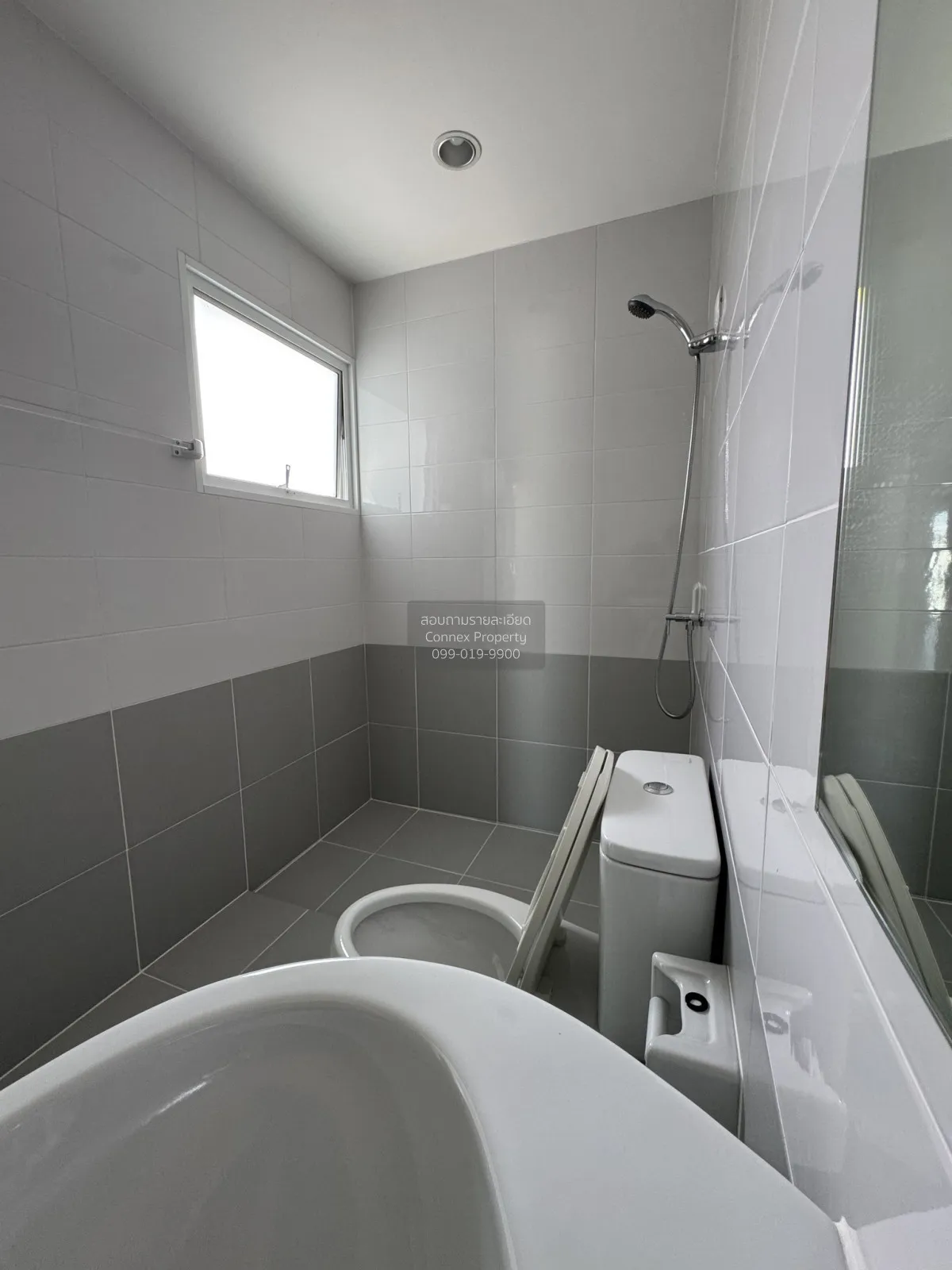 เช่าทาวน์เฮ้าส์/ทาวน์โฮม  สัมมากร อเวนิว สุวรรณภูมิ หน้ากว้าง คลอ