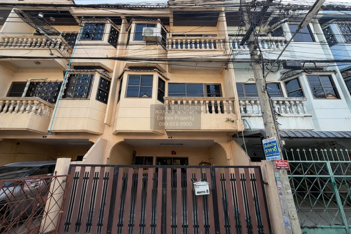 For Sale Townhouse/Townhome  , Rewadee 3 , wide frontage , Talat  1