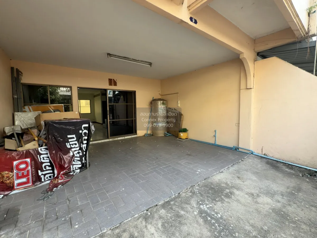 For Sale Townhouse/Townhome  , Rewadee 3 , wide frontage , Talat  4