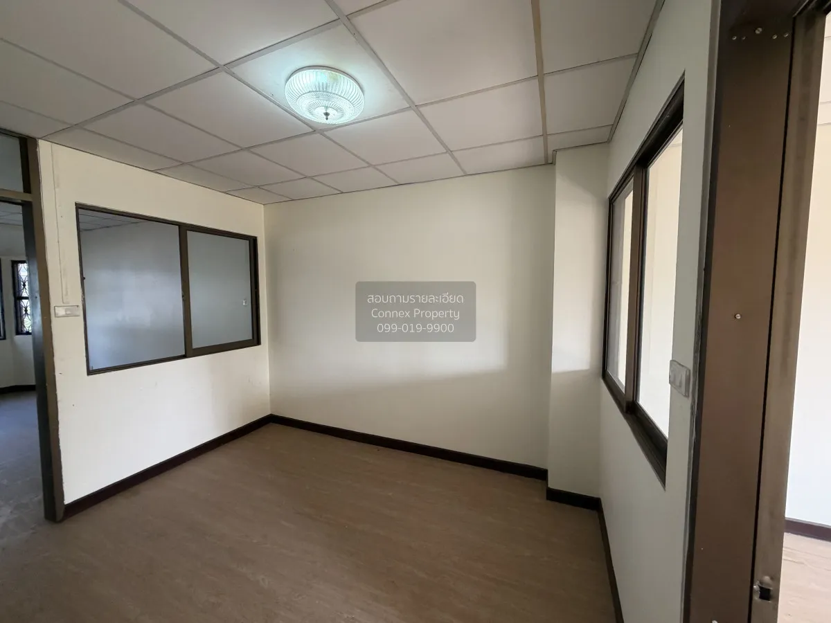 For Sale Townhouse/Townhome  , Rewadee 3 , wide frontage , Talat 