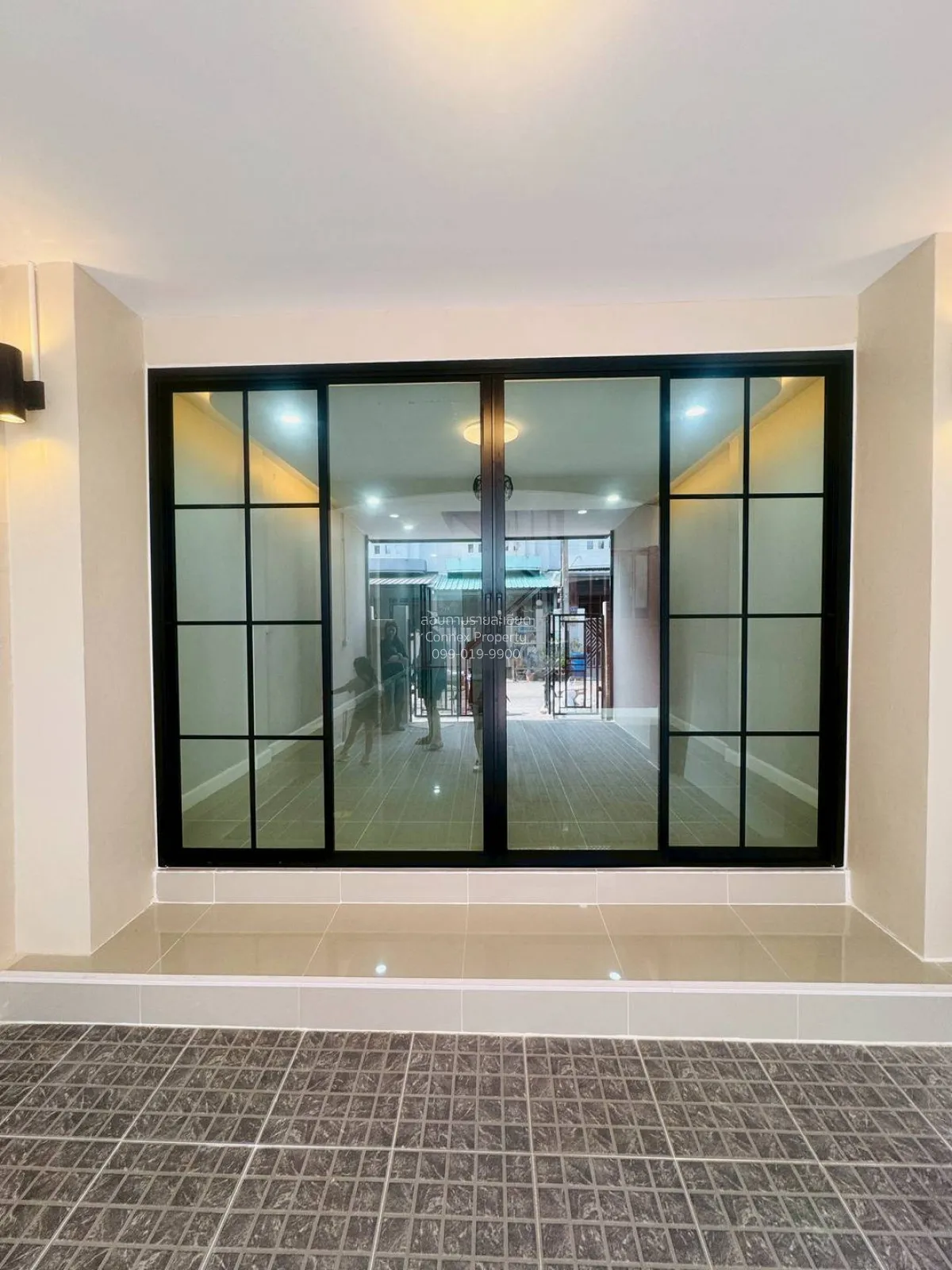 For Sale Townhouse/Townhome  , Busarin , newly renovated , MRT-Ba 4