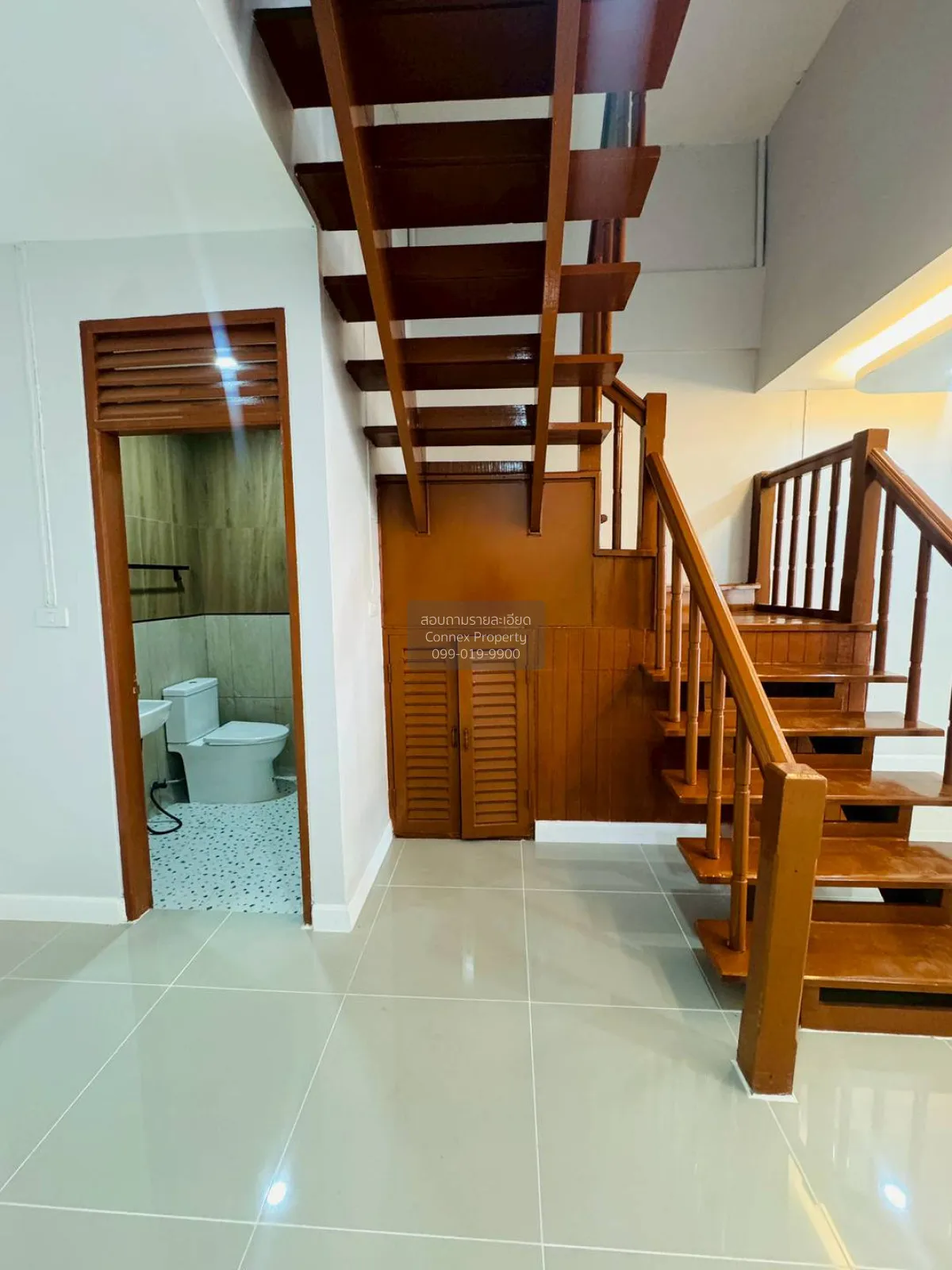 For Sale Townhouse/Townhome  , Busarin , newly renovated , MRT-Ba