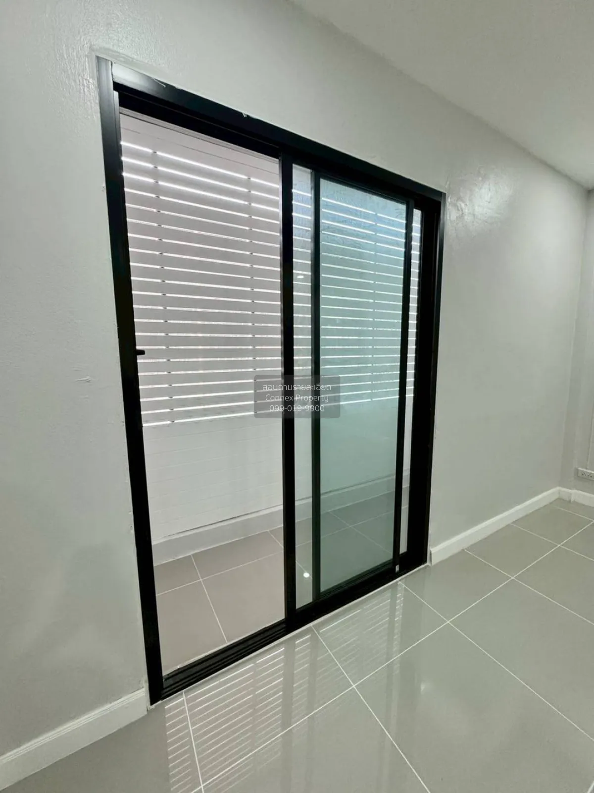 For Sale Townhouse/Townhome  , Busarin , newly renovated , MRT-Ba