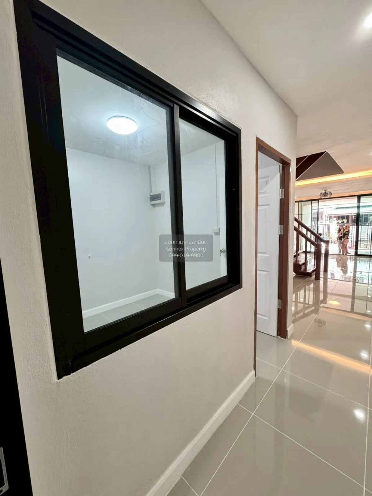 For Sale Townhouse/Townhome  , Busarin , newly renovated , MRT-Ba